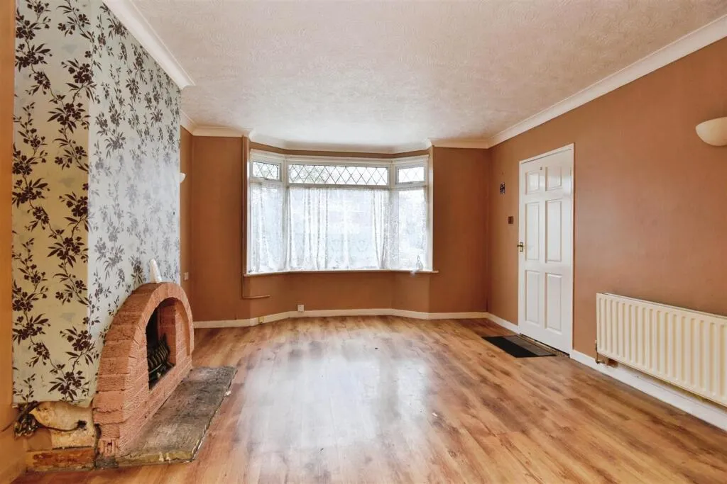 3 bed Semi-Detached
