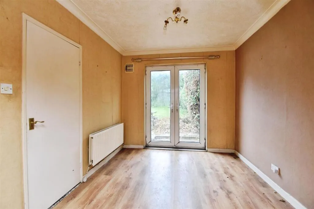 3 bed Semi-Detached