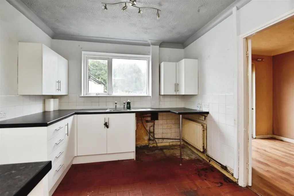 3 bed Semi-Detached
