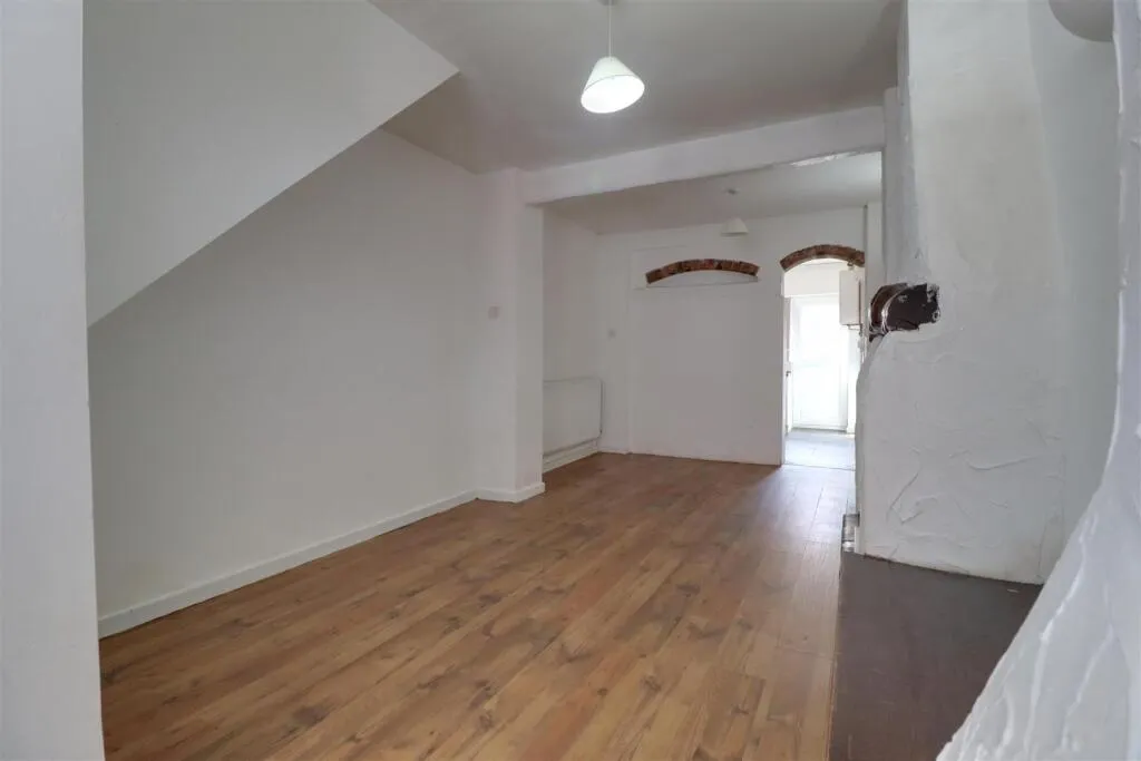 2 bed Terraced