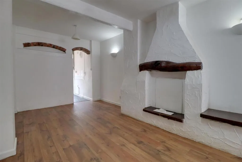 2 bed Terraced