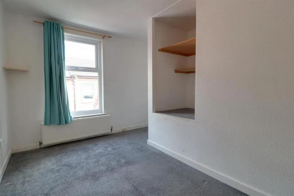 2 bed Terraced
