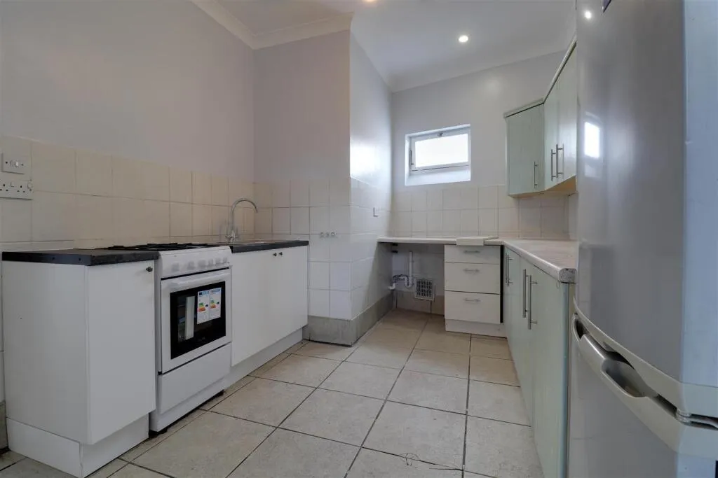 4 bed Terraced