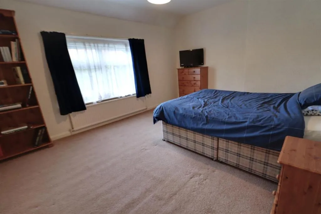 3 bed Mews