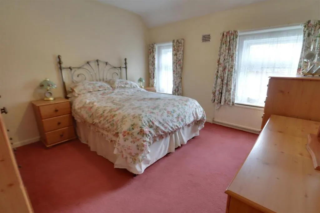 3 bed Mews