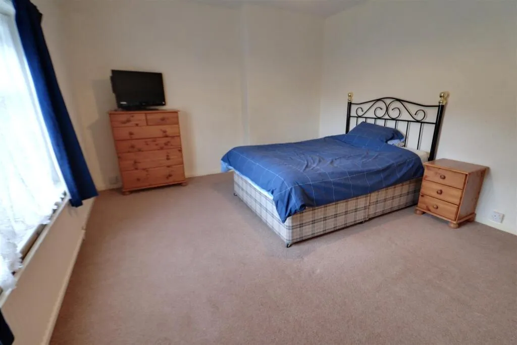 3 bed Mews