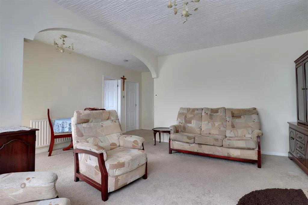 2 bed Semi-Detached Bungalow