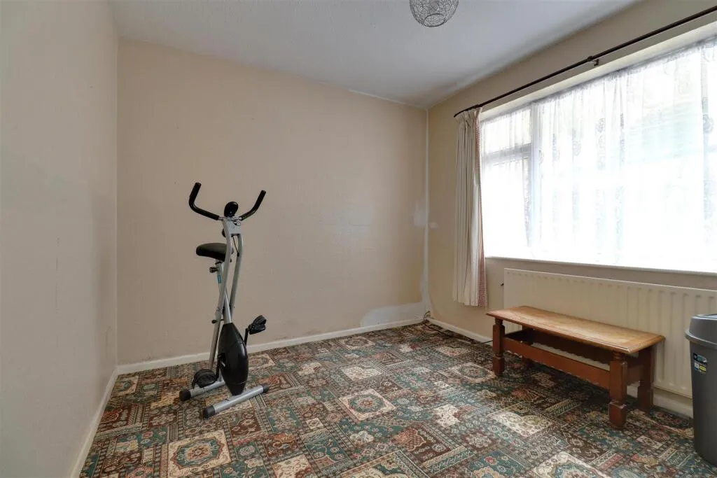 2 bed Semi-Detached Bungalow