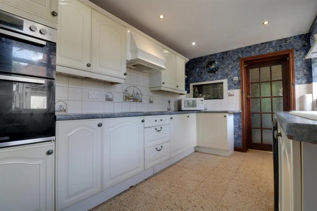 3 bed Terraced