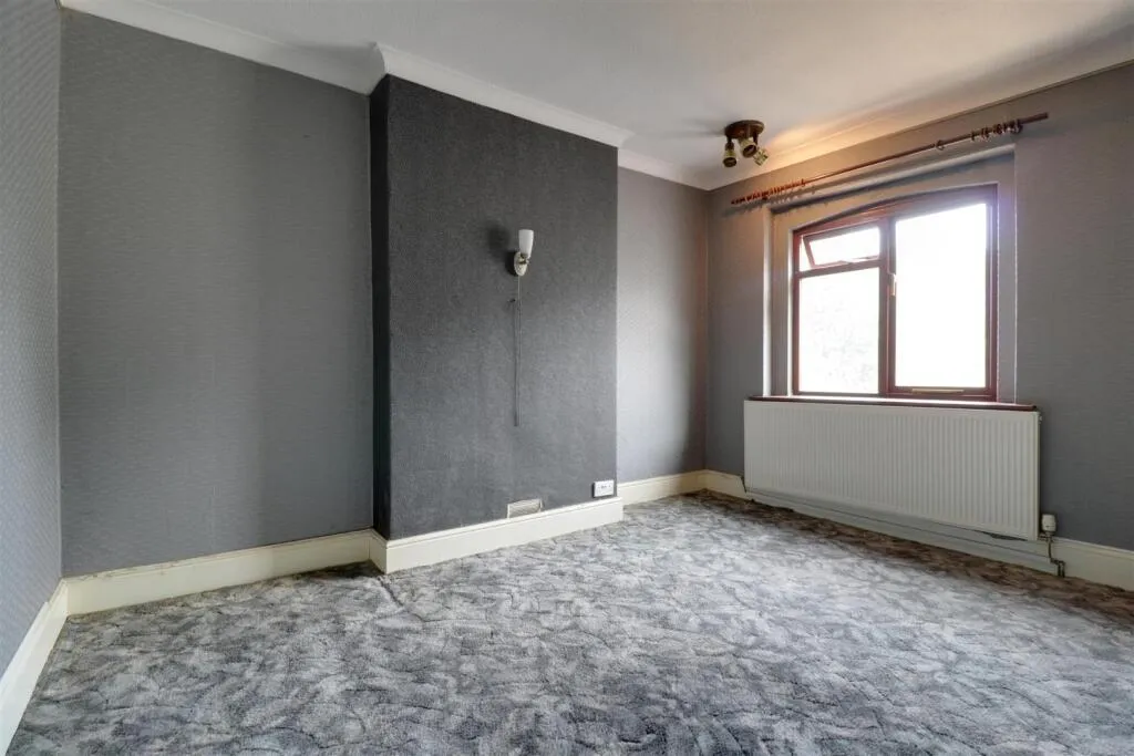 3 bed Terraced