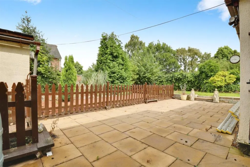 3 bed Terraced