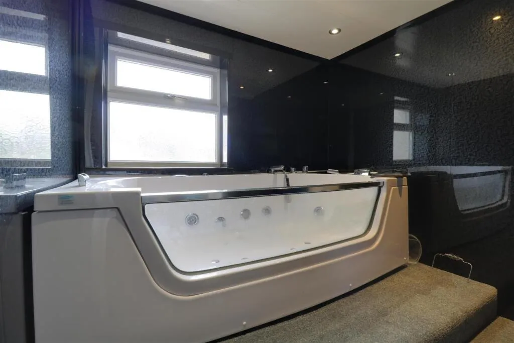 3 bed Terraced