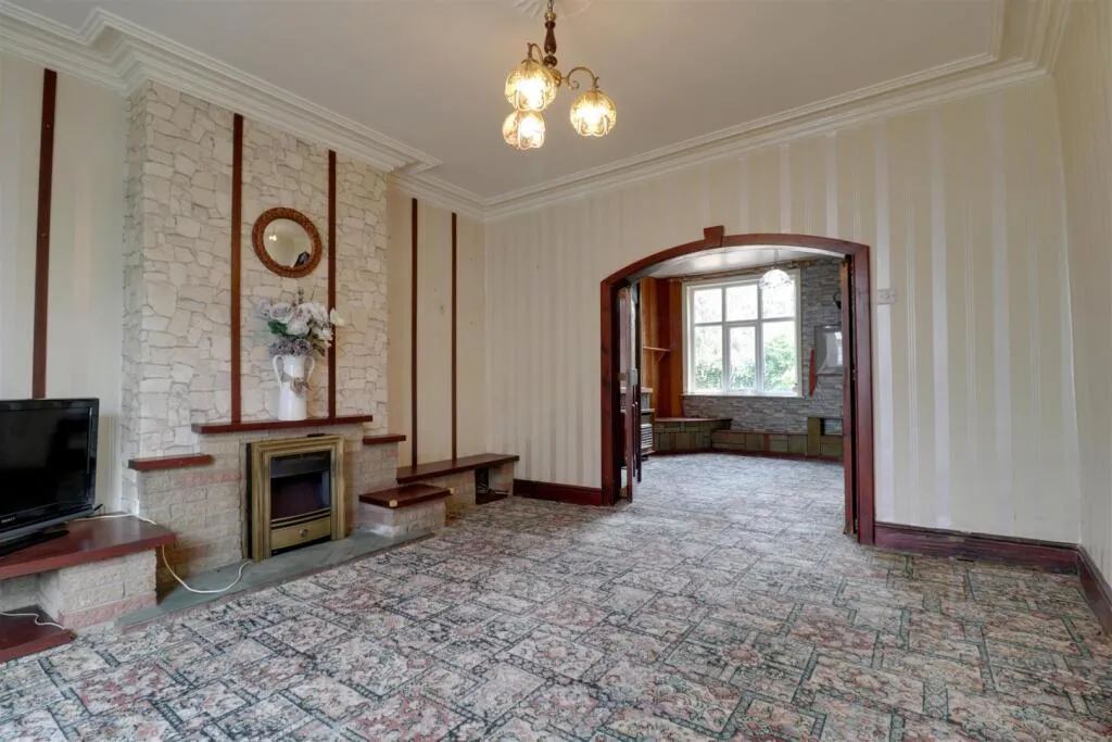 3 bed Terraced