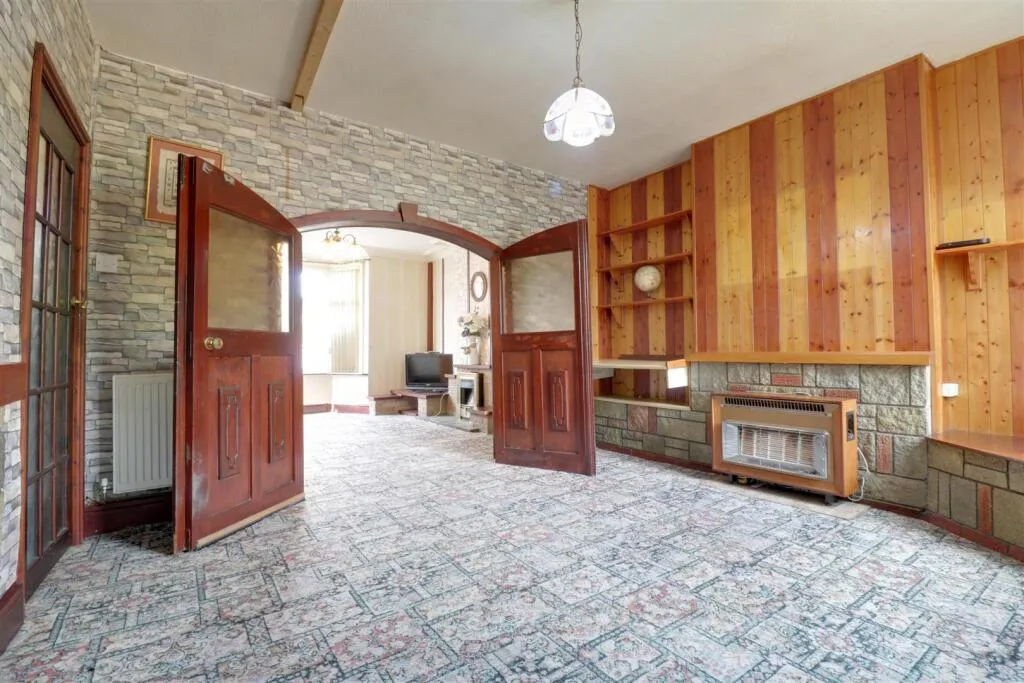 3 bed Terraced