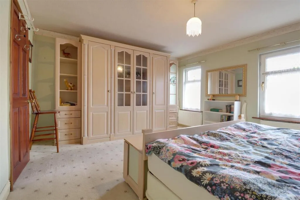 3 bed Terraced