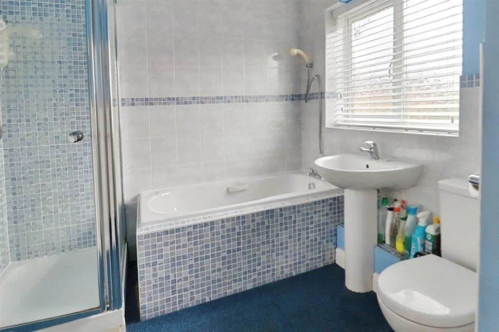 3 bed Detached