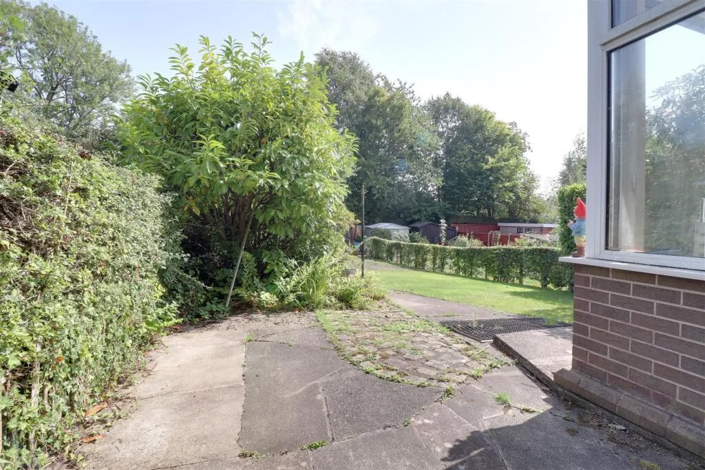 3 bed Semi-Detached
