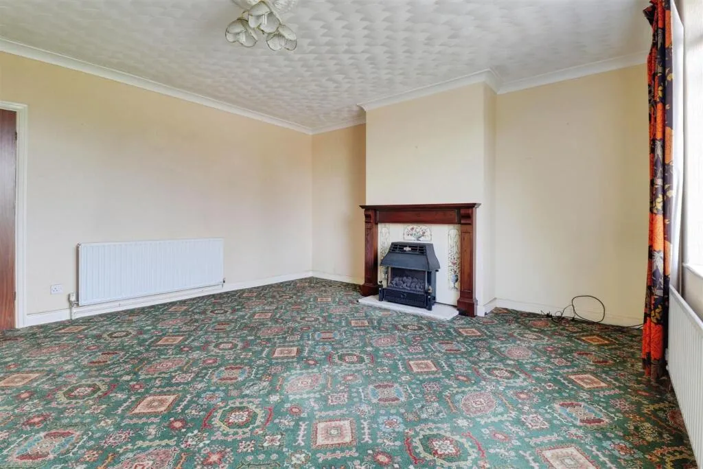 3 bed Semi-Detached