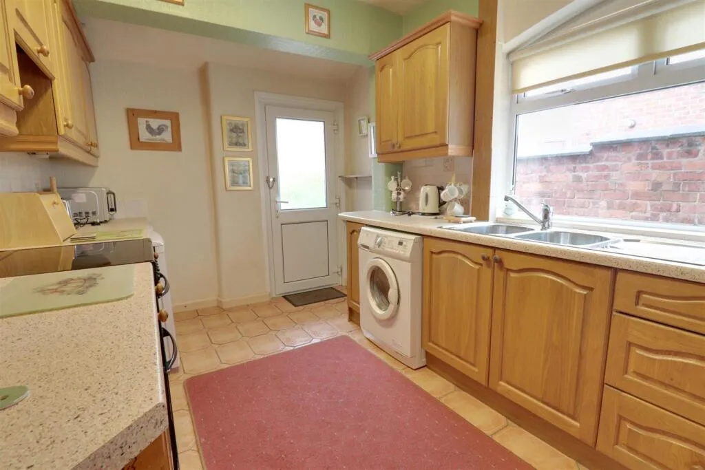2 bed Semi-Detached