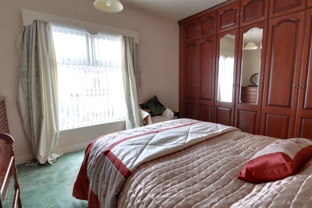 2 bed Semi-Detached