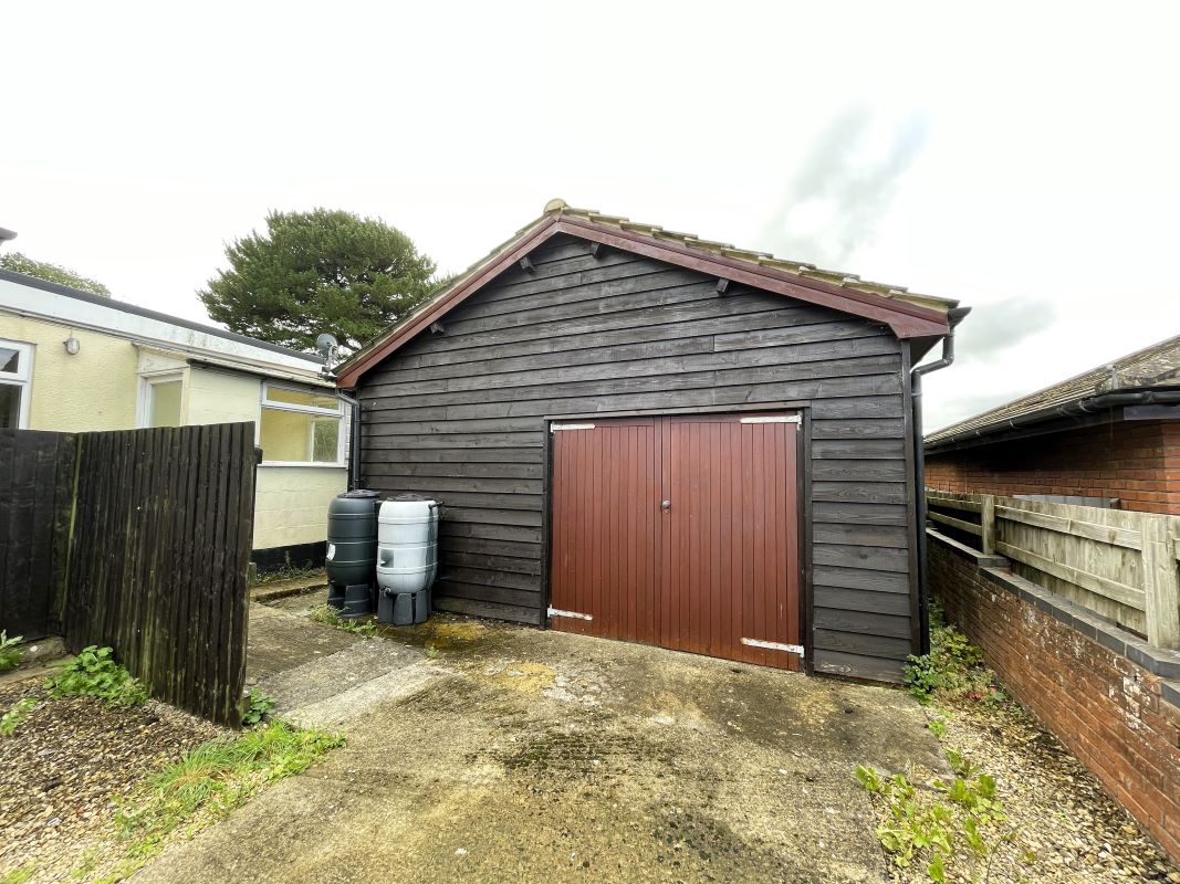 2 bedroom property for sale