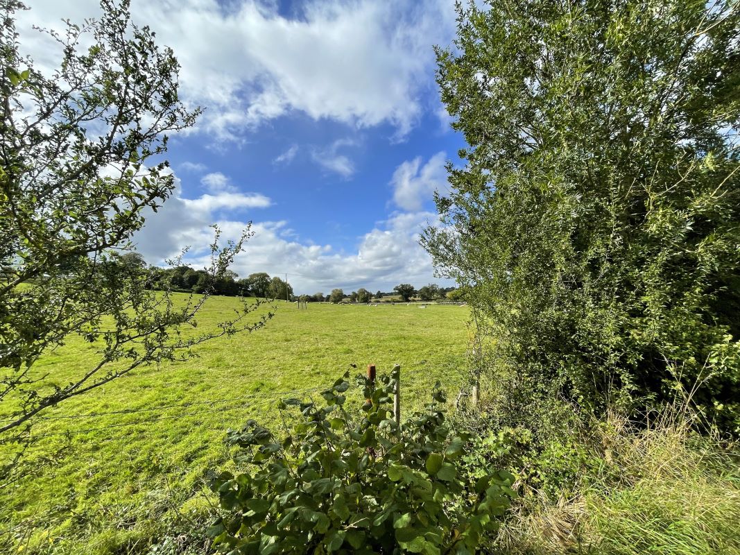 2 bedroom property for sale