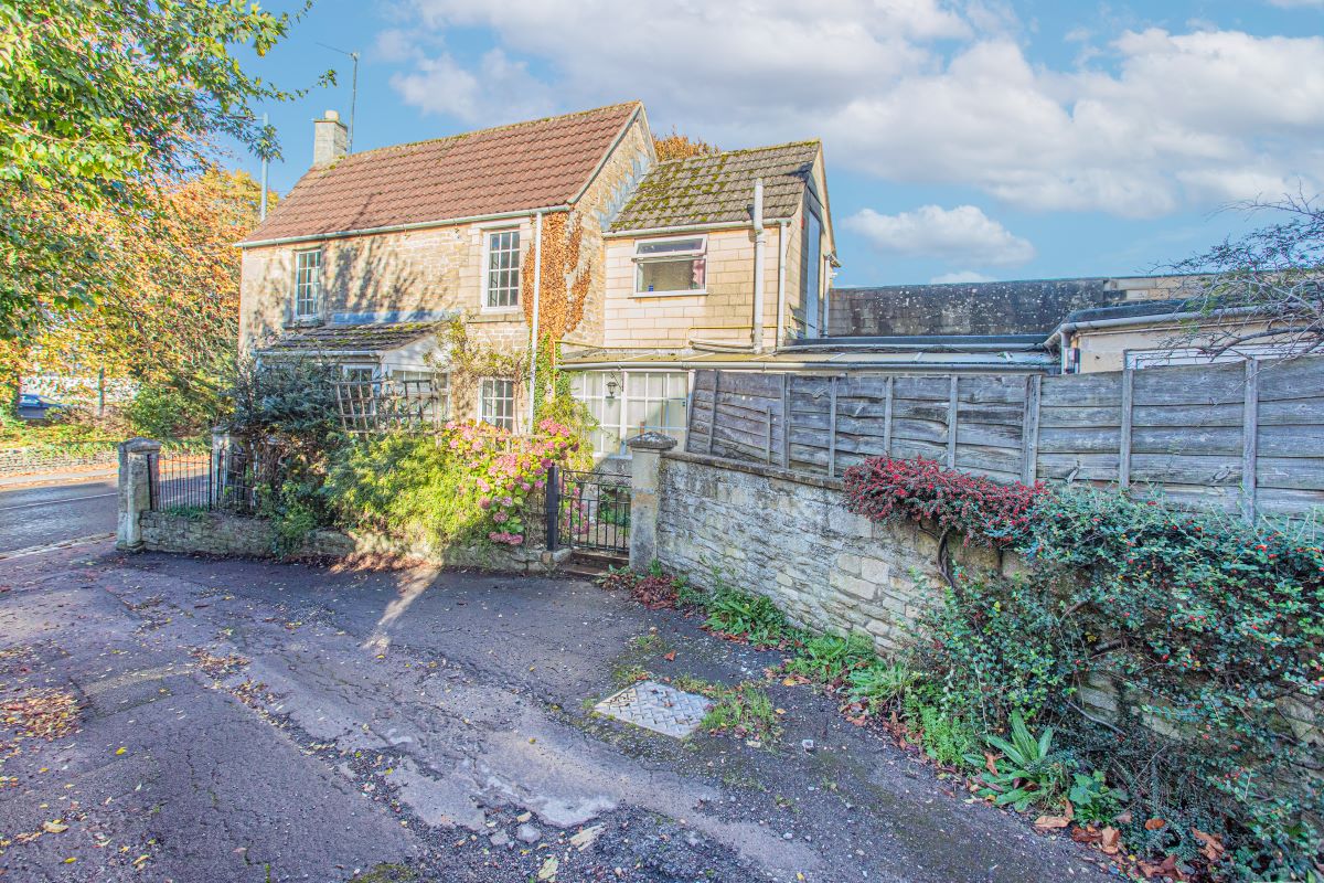 2 bedroom property for sale