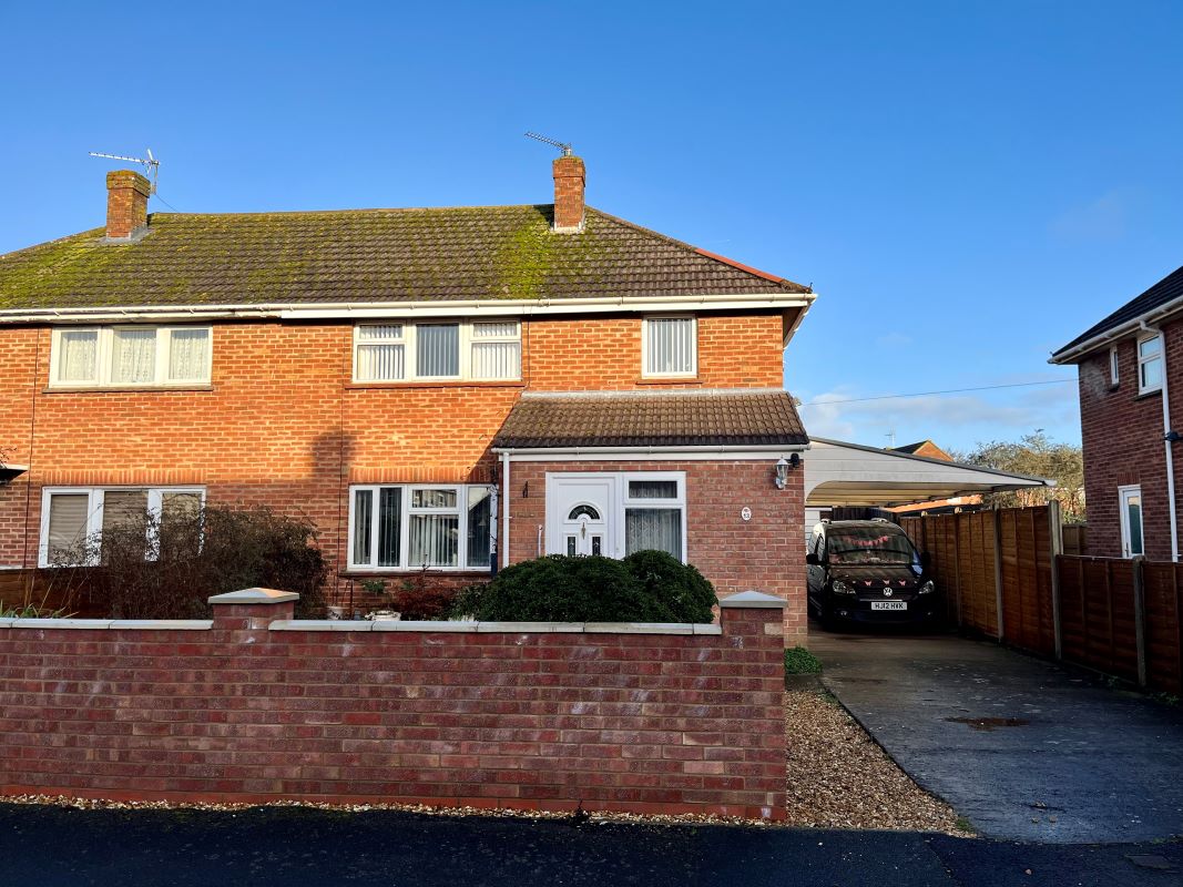 3 bedroom property for sale