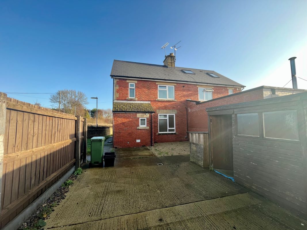 3 bedroom property for sale