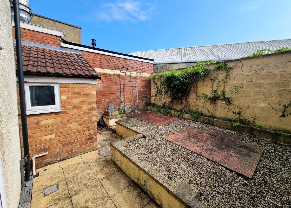 2 bedroom property for sale