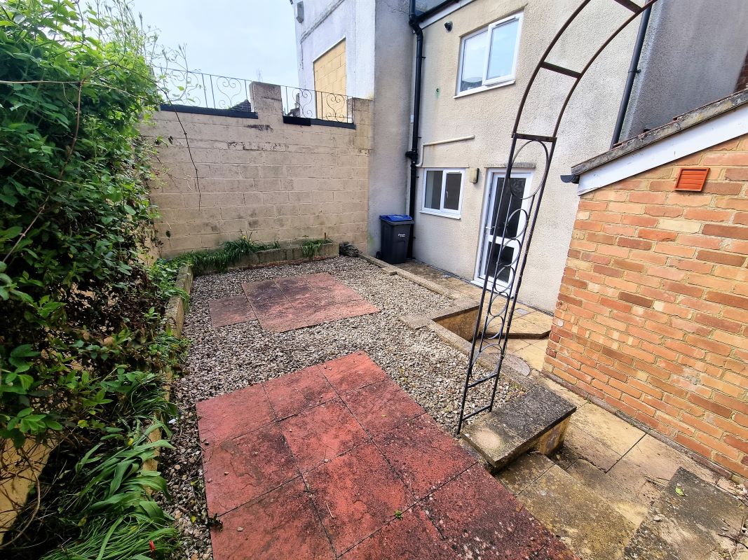 2 bedroom property for sale