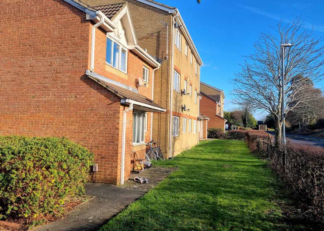 1 bedroom property for sale