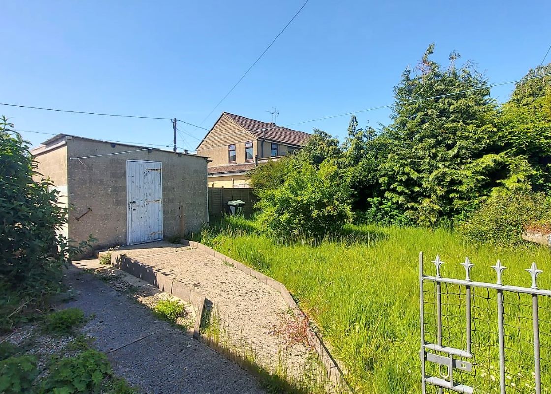 2 bedroom property for sale