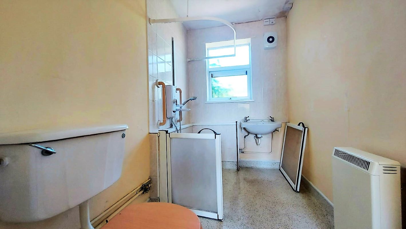 2 bedroom property for sale