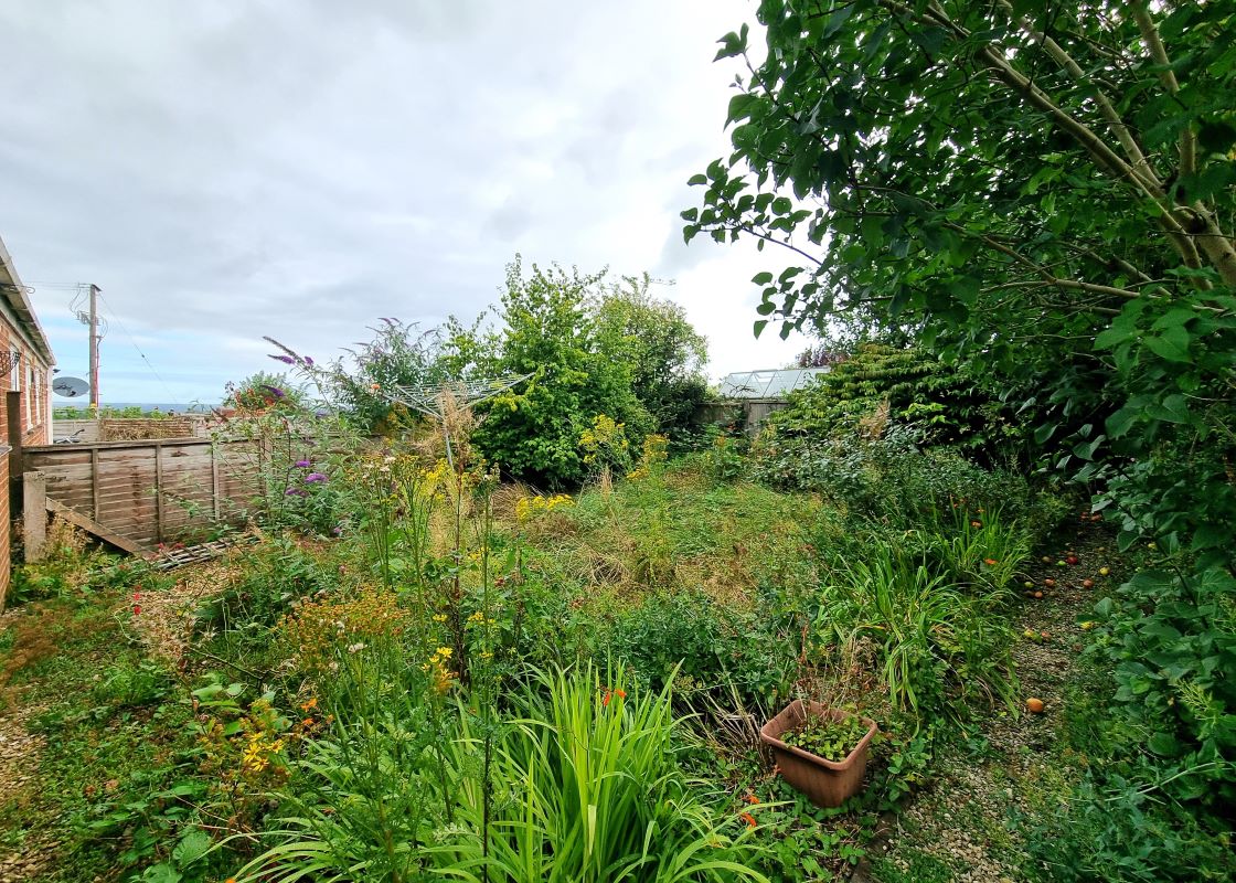 2 bedroom property for sale