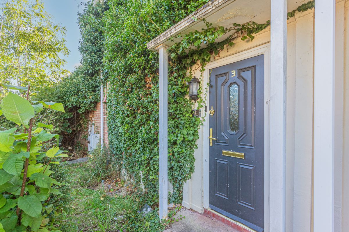 2 bedroom property for sale