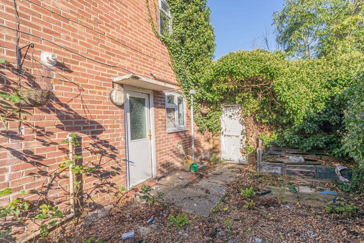 2 bedroom property for sale