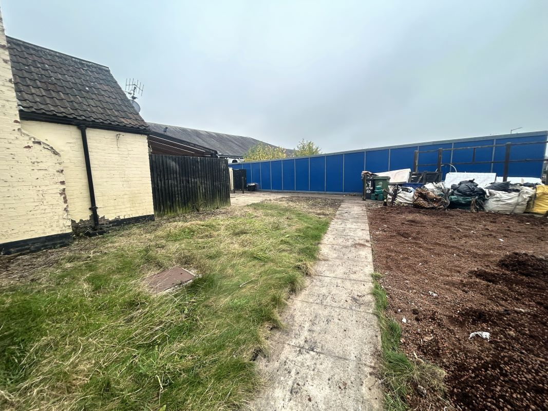 5 bedroom property for sale