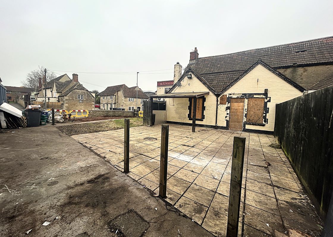 5 bedroom property for sale