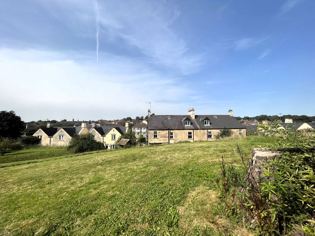 4 bedroom property for sale