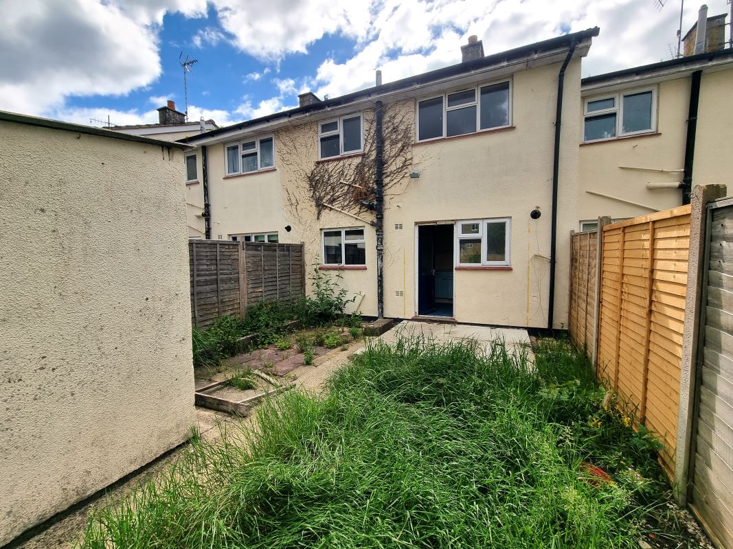 2 bedroom property for sale
