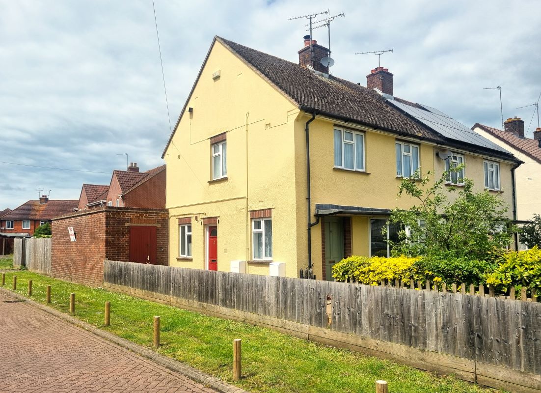 1 bedroom property for sale