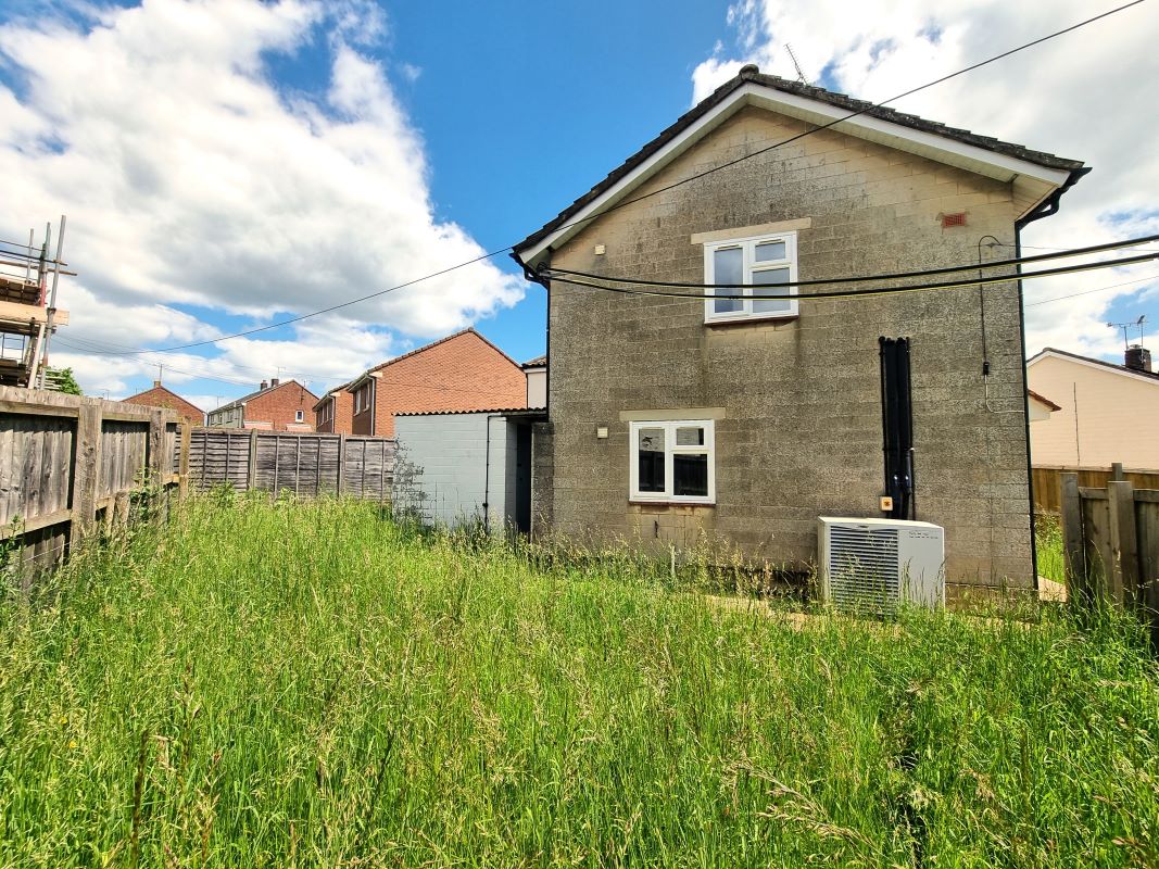 2 bedroom property for sale