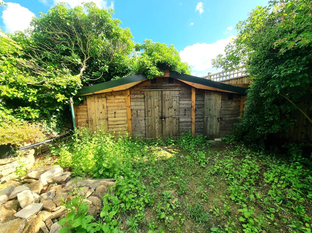 3 bedroom property for sale