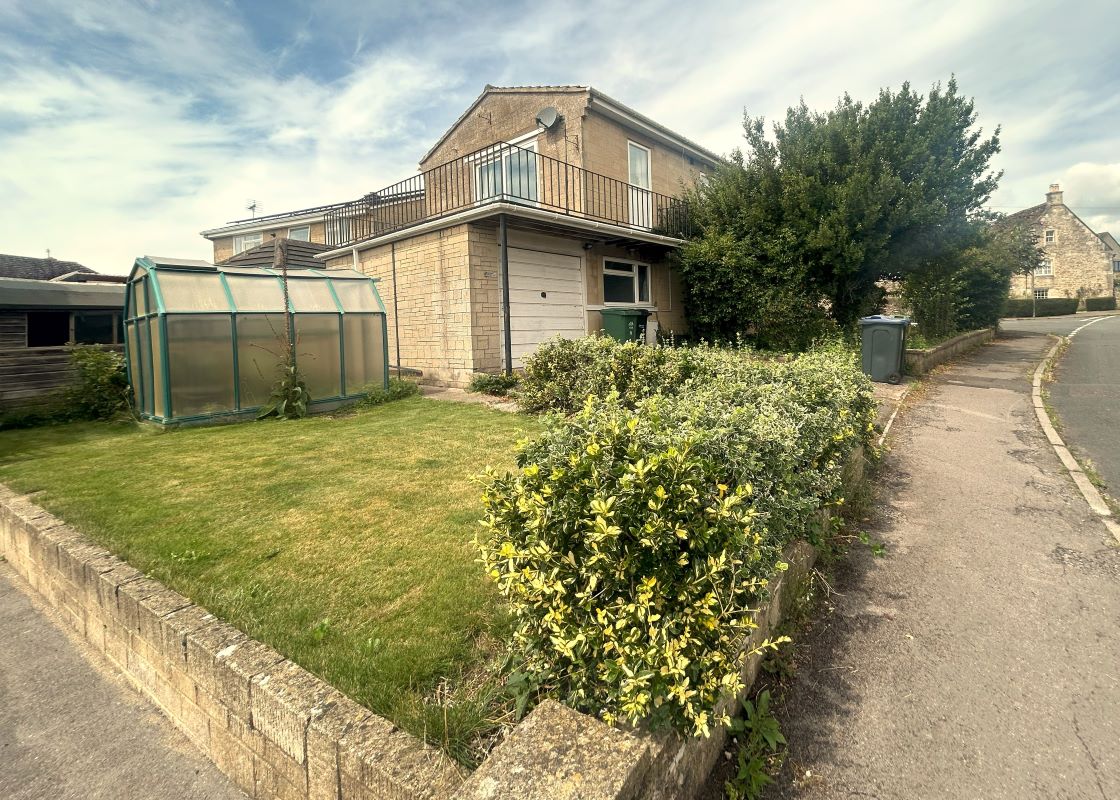4 bedroom property for sale