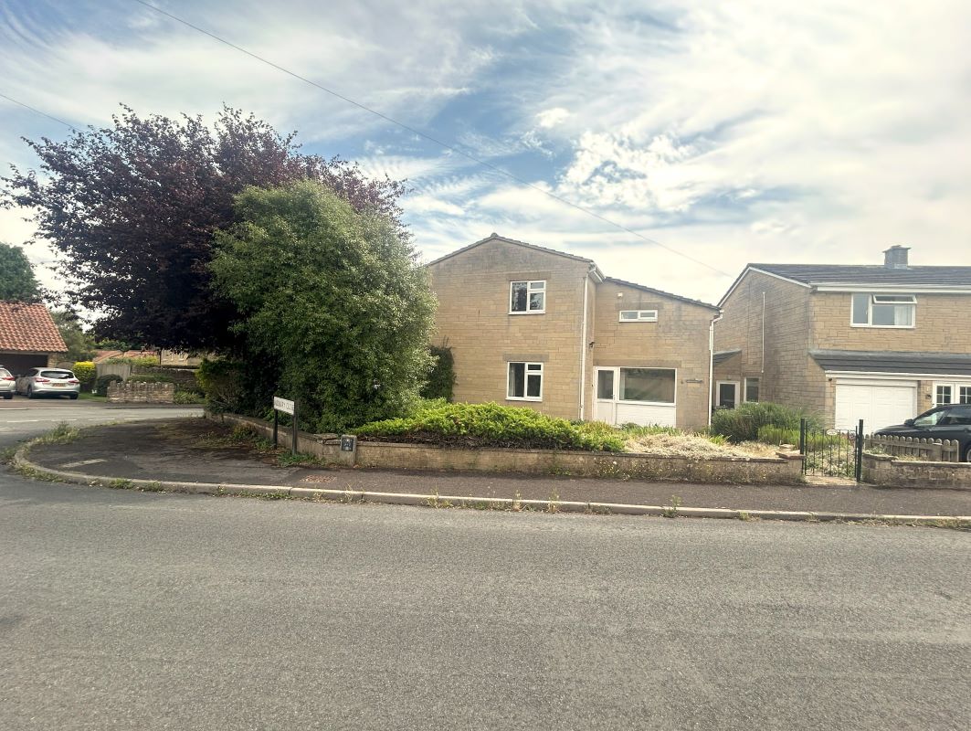 4 bedroom property for sale