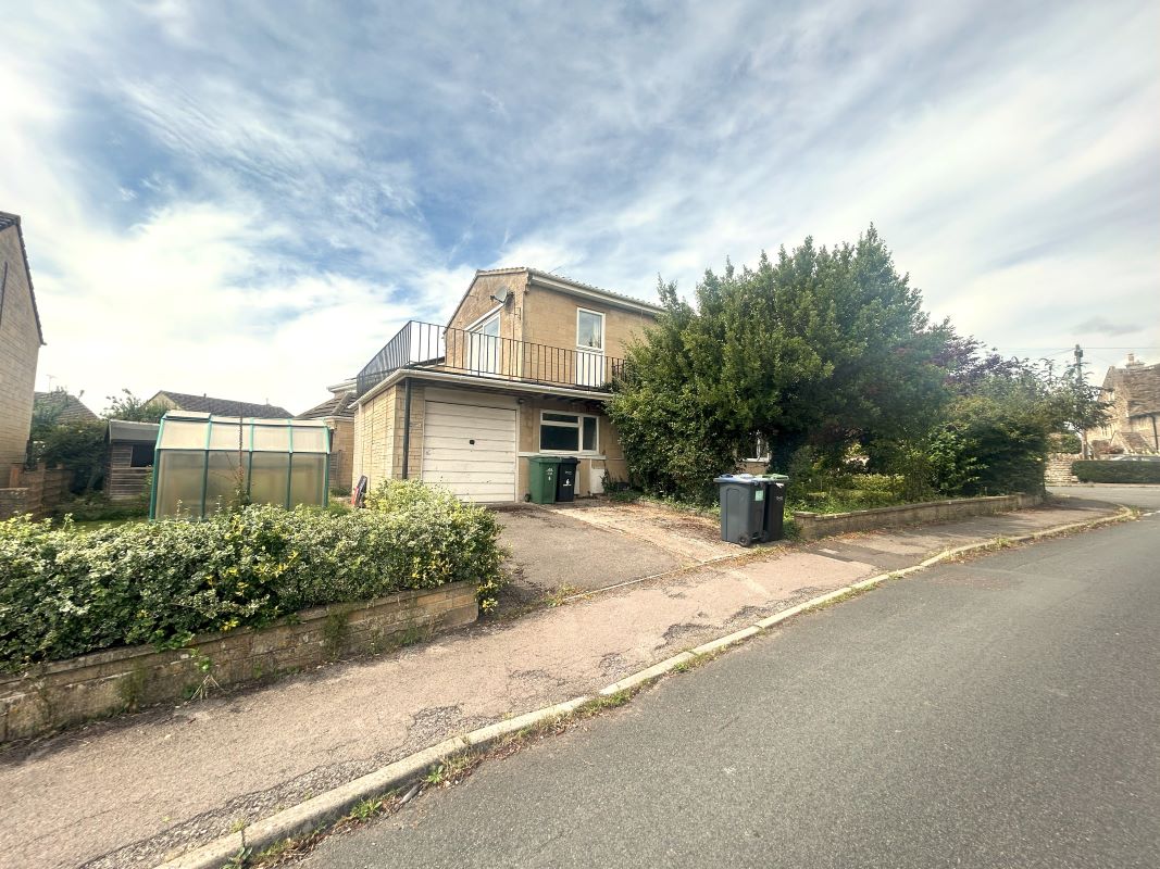 4 bedroom property for sale