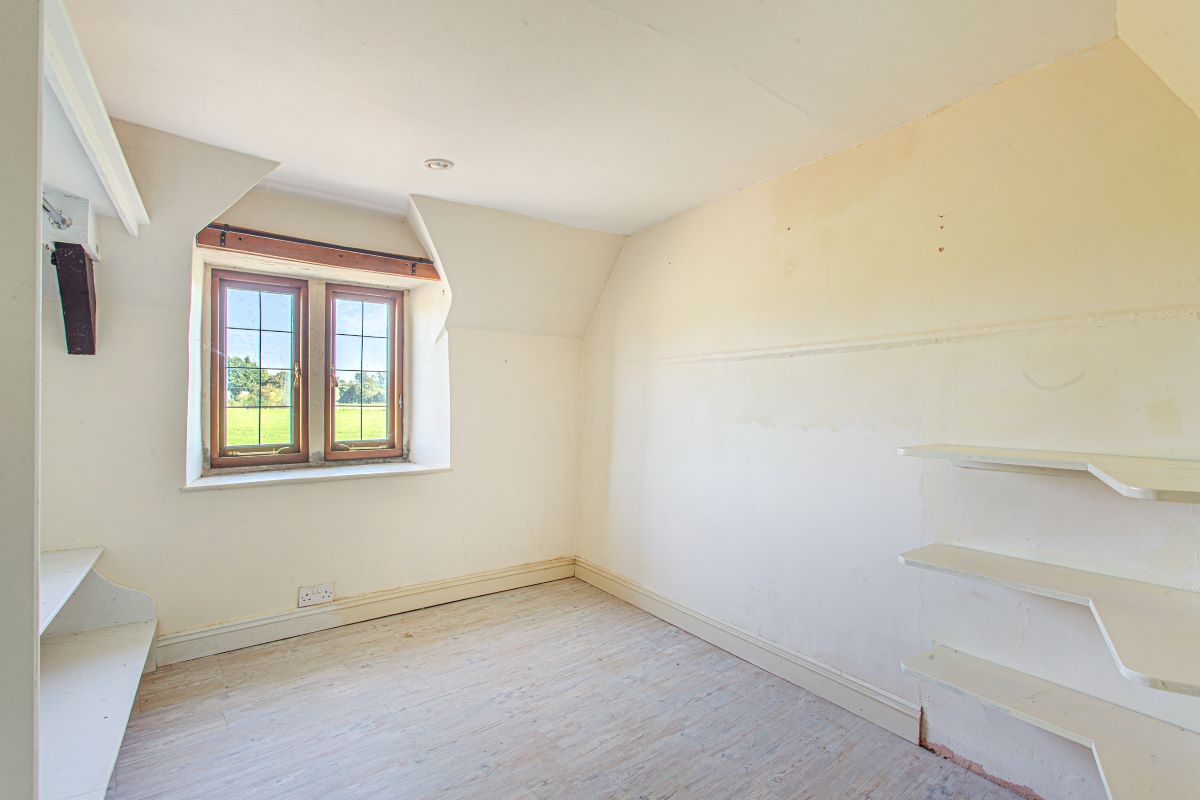 2 bedroom property for sale