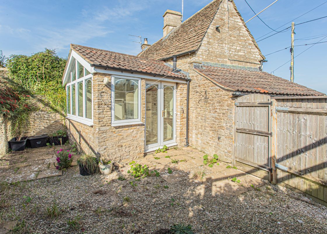2 bedroom property for sale