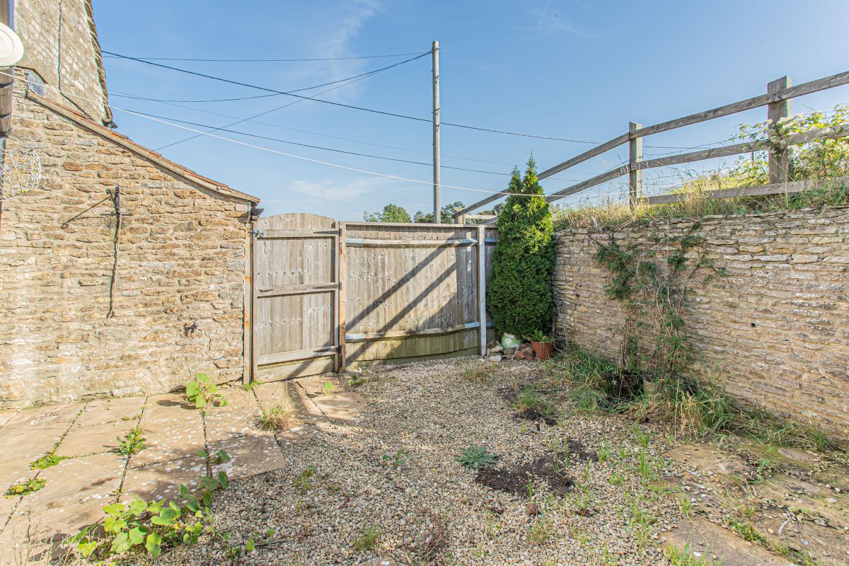 2 bedroom property for sale